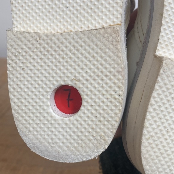 Vintage Girls White Leather Mary Jane’s - Picture 7 of 8